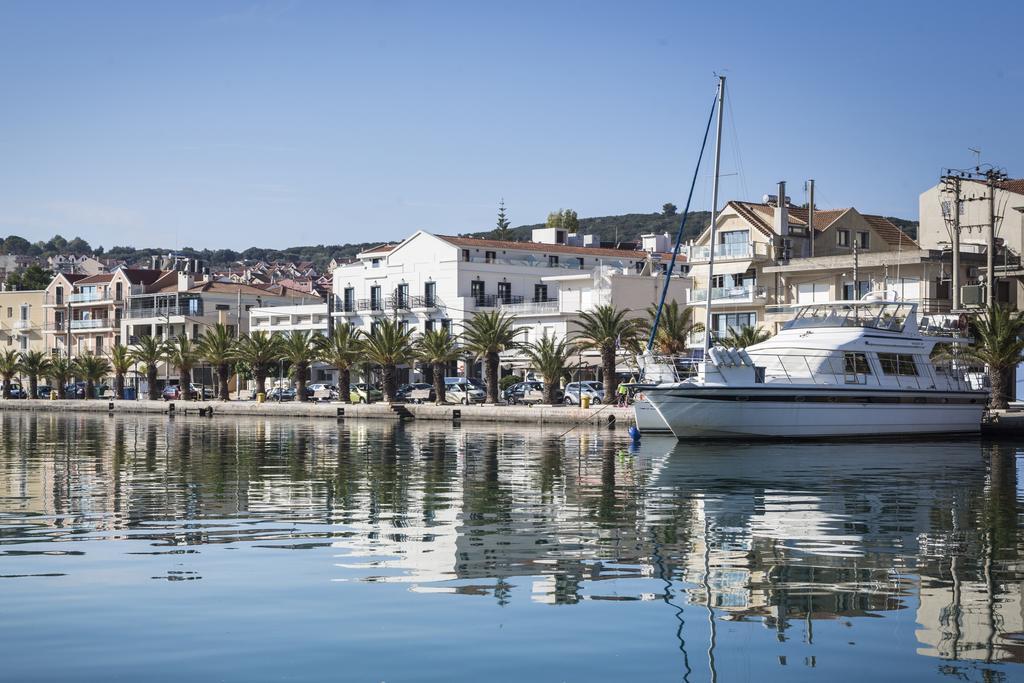 Argostoli Marina Suites ภายนอก รูปภาพ