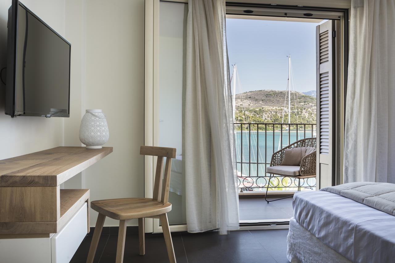 Argostoli Marina Suites ภายนอก รูปภาพ